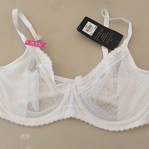 White lace bra